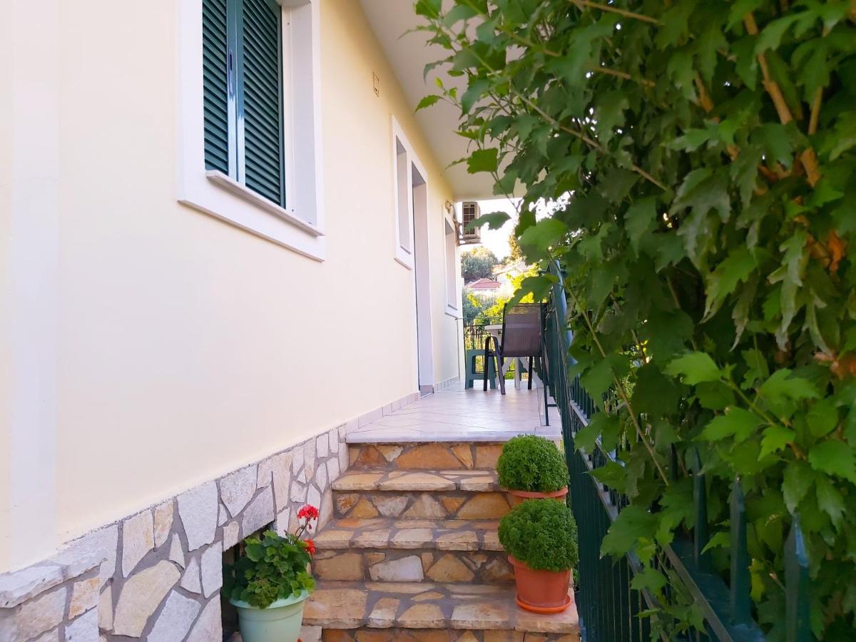 Eleni'S Studios Никиана Экстерьер фото