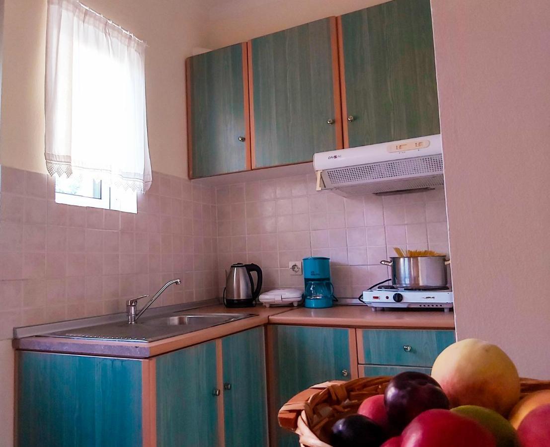 Eleni'S Studios Никиана Экстерьер фото