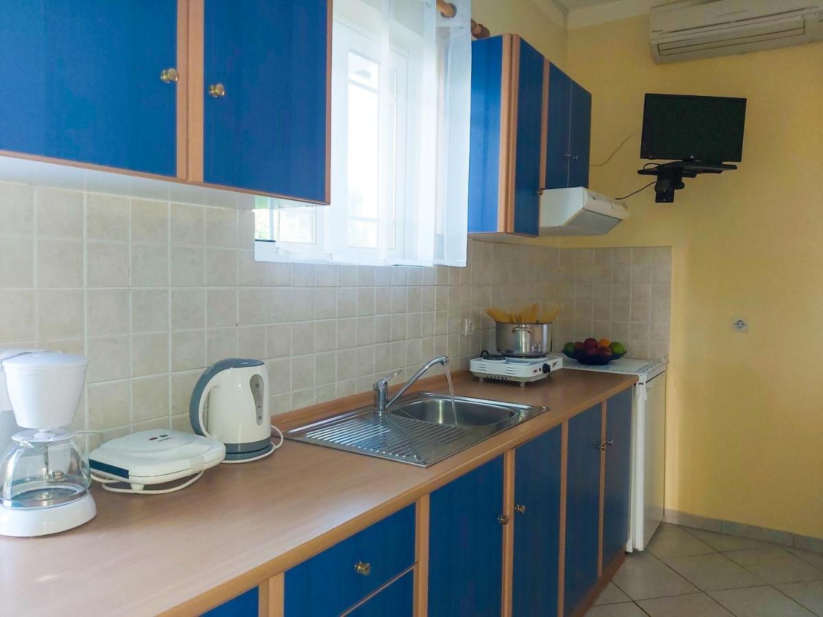 Eleni'S Studios Никиана Экстерьер фото