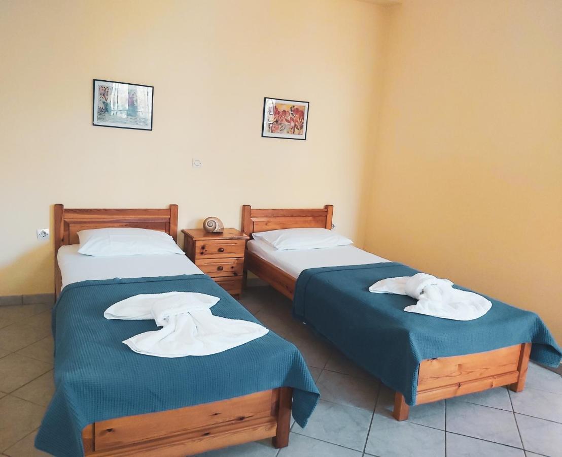 Eleni'S Studios Никиана Экстерьер фото